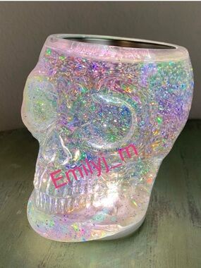 Bath & Body Works Iridescent Water Globe Glitter Skull Single-Wick Candle Holder